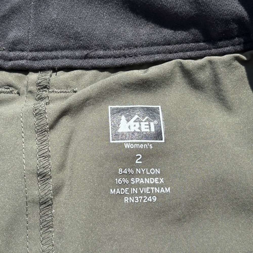 REI Skort Womens 2 Green Stretch Hiking Built In Shorts Quick Dry Athletic - Picture 2 of 7